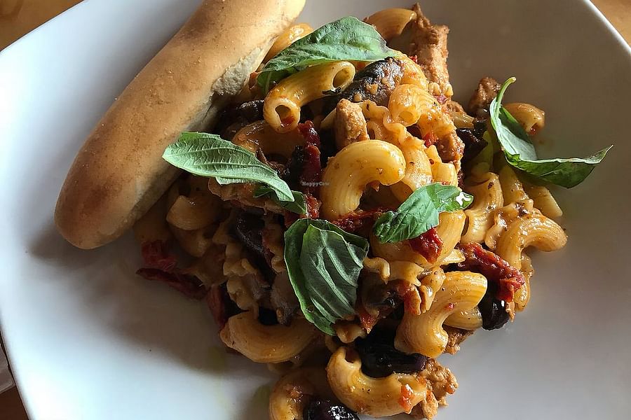 Mythos Restaurant Universal