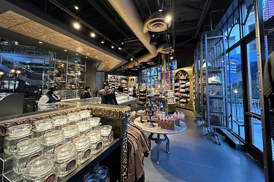 Toothsome Chocolate Emporium Universal