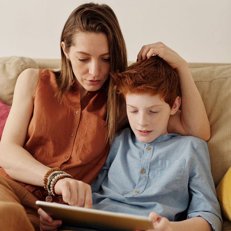 Family at Disney World using FastPass+ service